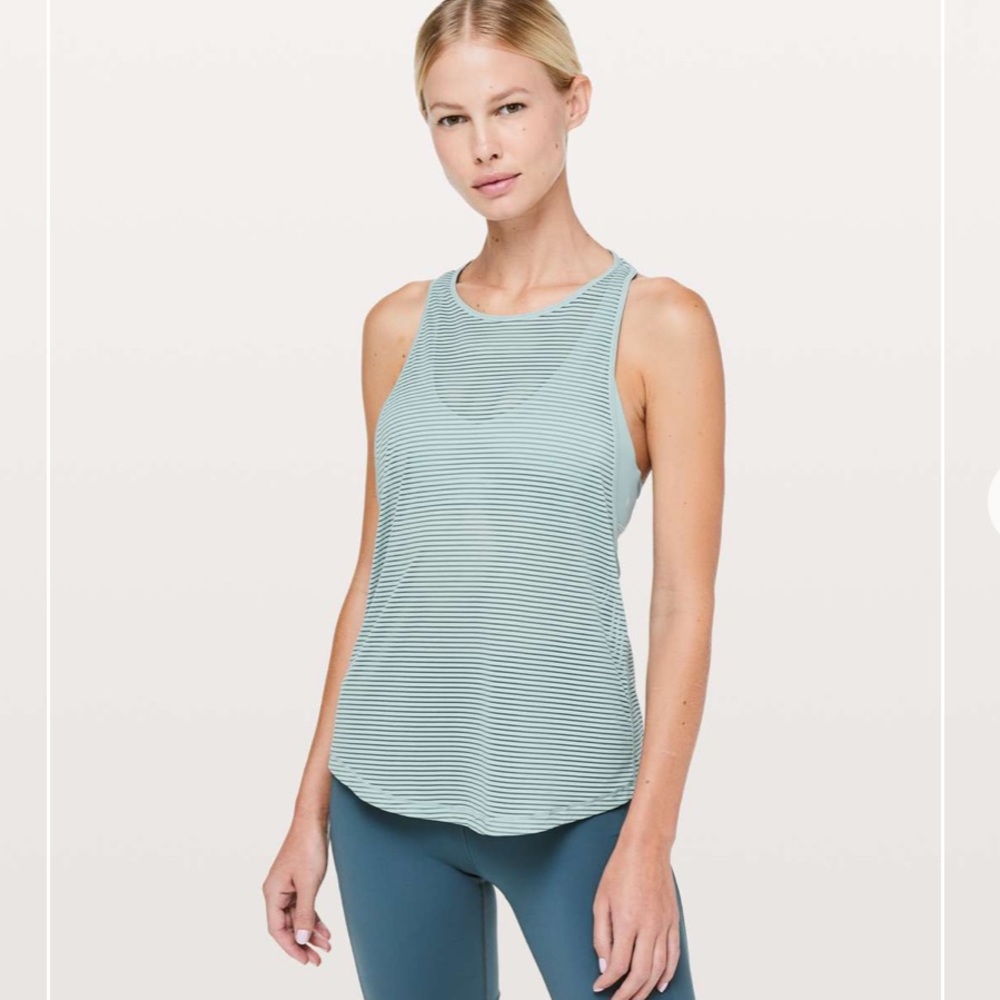Lululemon Fully Flexed 2-in-1 Tank
